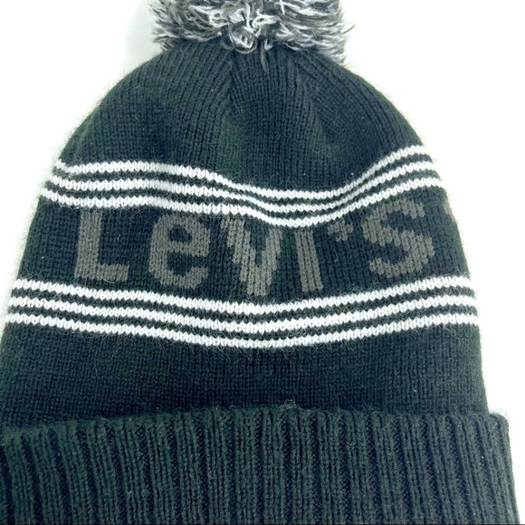 Levi’s Beanie - Picture 2 of 3